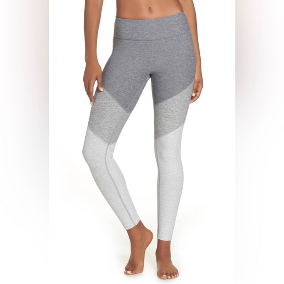 Outdoor Voices 7/8 Springs Legging Tri-tone Size XS - Picture 2 of 6